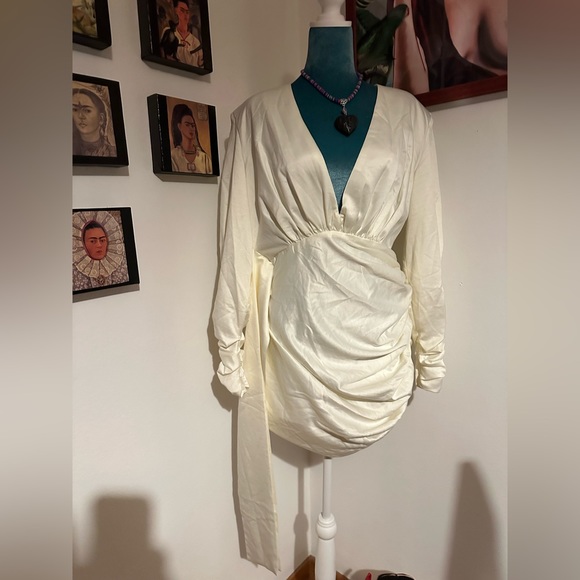 House of CB loana Ivory Draped Satin Dress - Picture 4 of 6